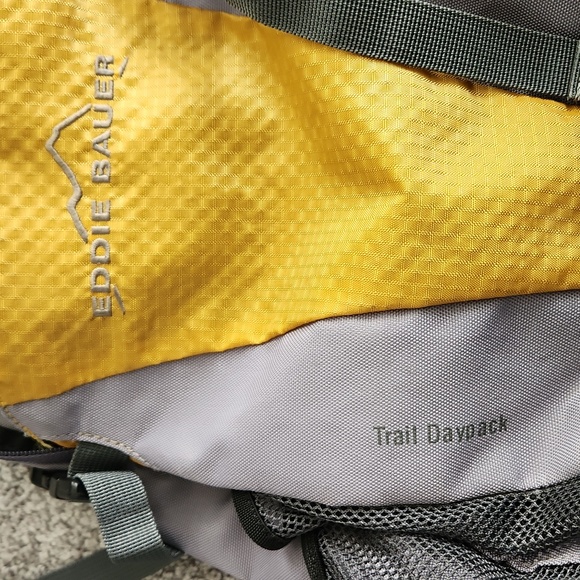 Eddie Bauer daypack - Picture 2 of 5